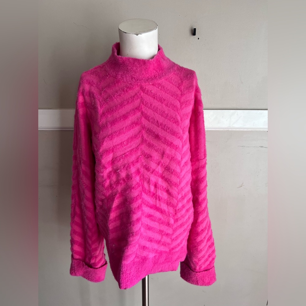 Belldini Pink Chevron Sweater